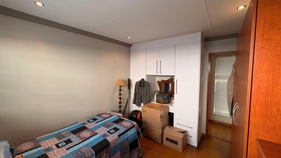 3 Bedroom Property for Sale in Reebok Western Cape